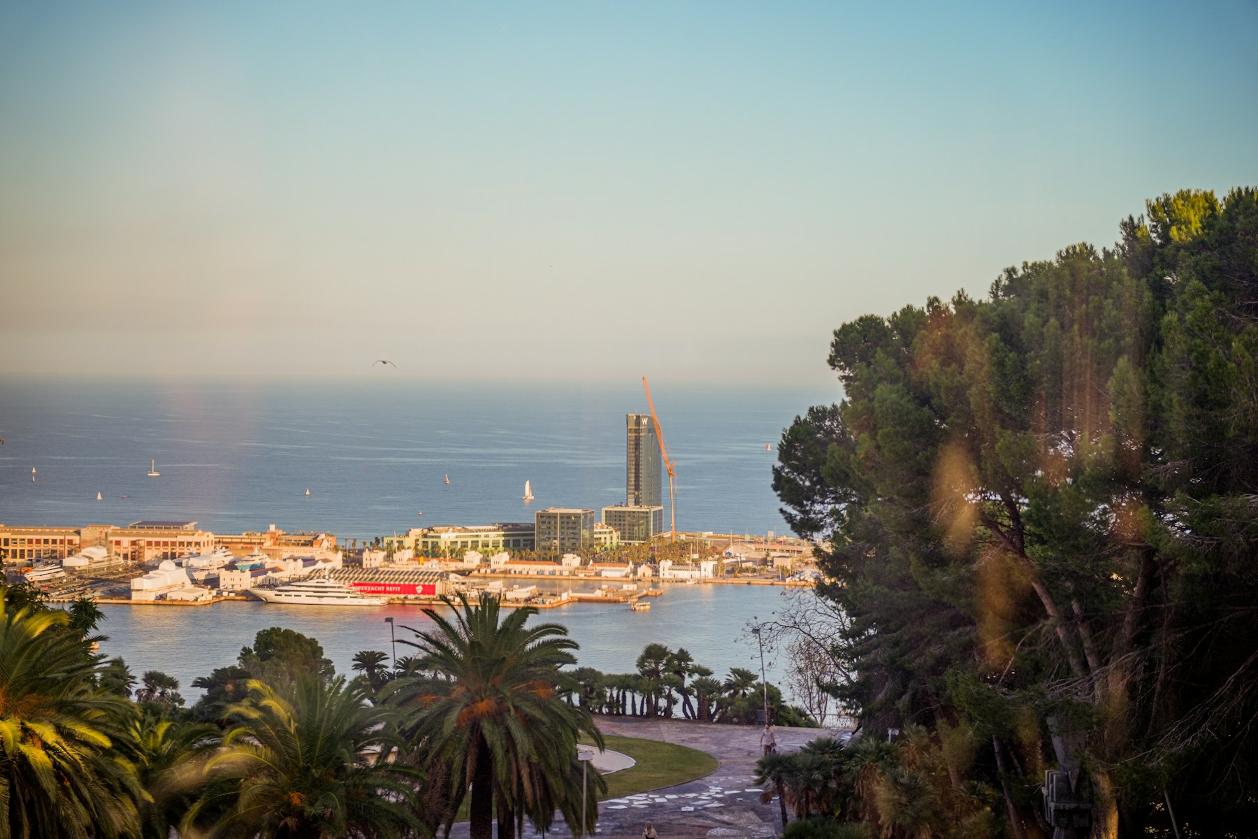 Barcelona and its Mediterranean coast for private aviation